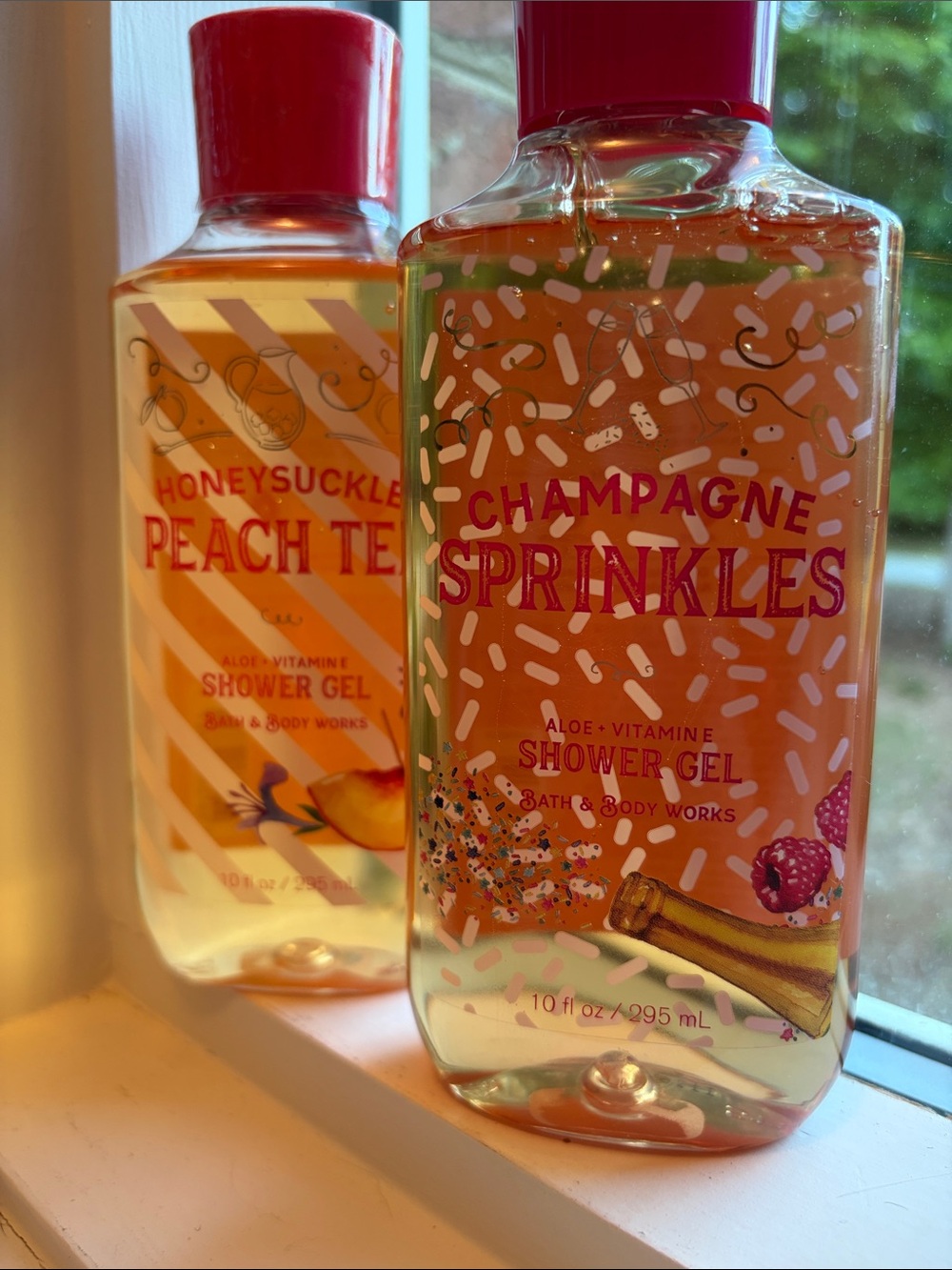 Duo-Bath & Body Works Champagne Sprinkles & Honeysuckle Peach Tea Shower Gel